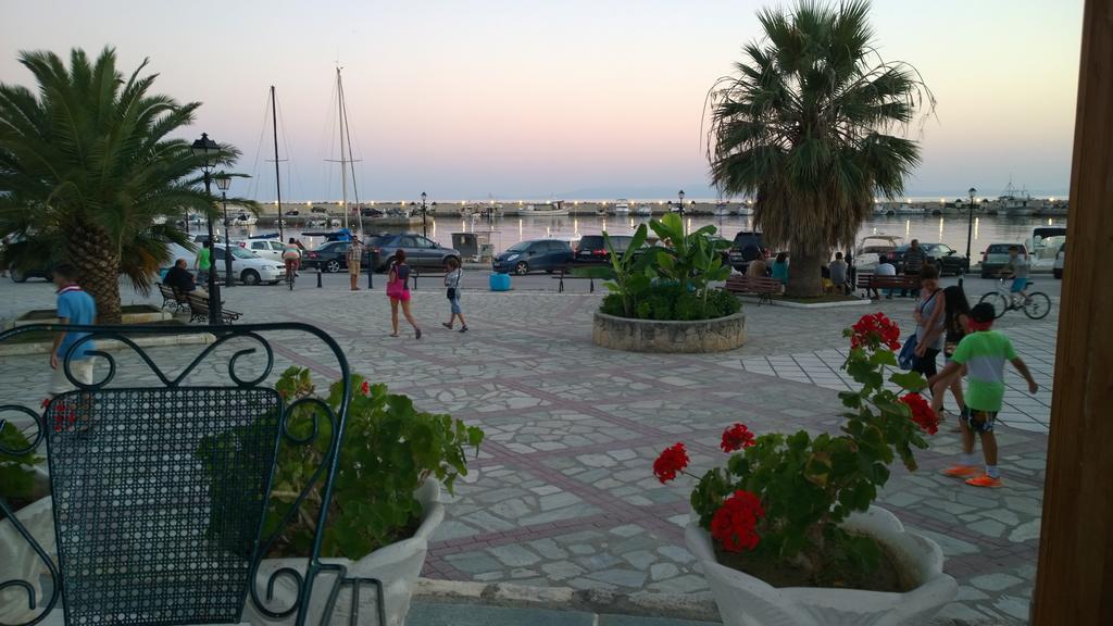 Delimaras Studios Nea Skioni Bagian luar foto