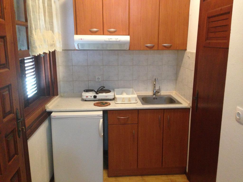 Delimaras Studios Nea Skioni Ruang foto