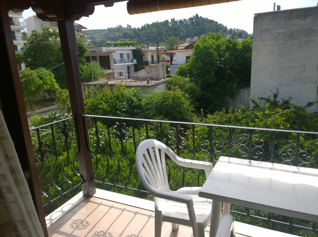 Delimaras Studios Nea Skioni Bagian luar foto